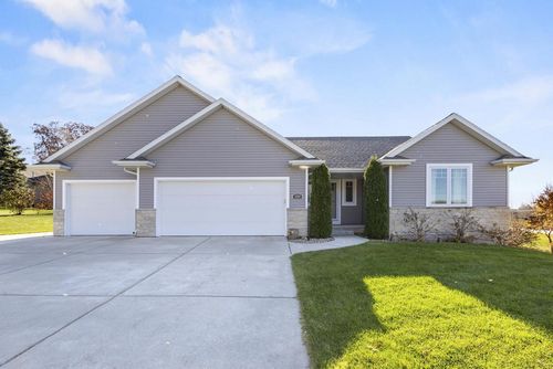 3800 Fischer Road, SCOTT, WI, 54311 | Card Image