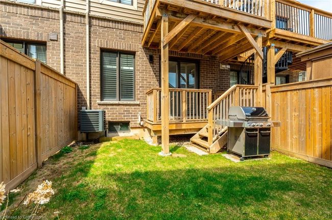 16 Place Polonaise Dr, Townhouse with 3 bedrooms, 3 bathrooms and 2 parking in Grimsby ON | Image 30