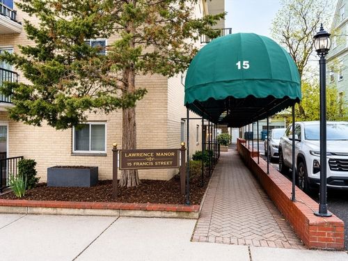 apt-16-15 Francis St, Brookline, MA, 02446-6600 | Card Image