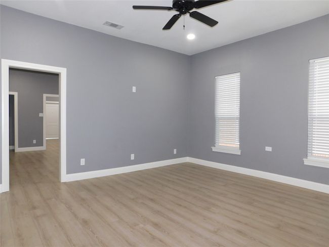 1422 N Locust St, Home with 1 bedrooms, 1 bathrooms and null parking in Denton TX | Image 7