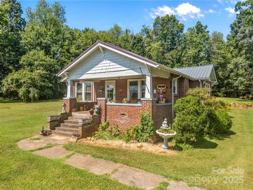 2401 Nc 181, Morganton, NC, 28655-6715 | Card Image