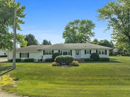 13079 N 1800 East Rd, Pontiac, IL, 61764-3475 | Card Image