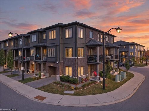 49-124 Compass Trail, Cambridge, ON, N3E0E3 | Card Image