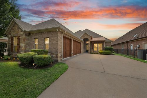 3452 Abes Landing Dr, Granbury, TX, 76049-1553 | Card Image