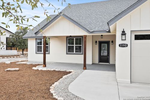 1190 Fernwood Rd, Fischer, TX, 78623-2002 | Card Image