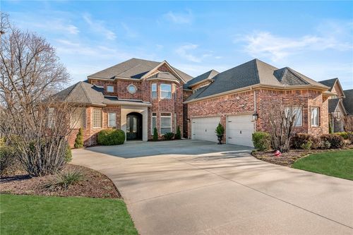 5209 S Sloan Cir, Rogers, AR, 72758-4616 | Card Image