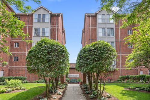 unit-205-17 E Hattendorf Ave, Roselle, IL, 60172-1594 | Card Image