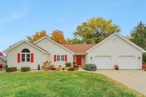 33 Quail Run Drive, Carlinville, IL, 62626 | Card Image