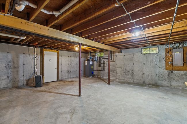 20 Samson Ln, House other with 5 bedrooms, 3 bathrooms and 6 parking in Middletown RI | Image 41