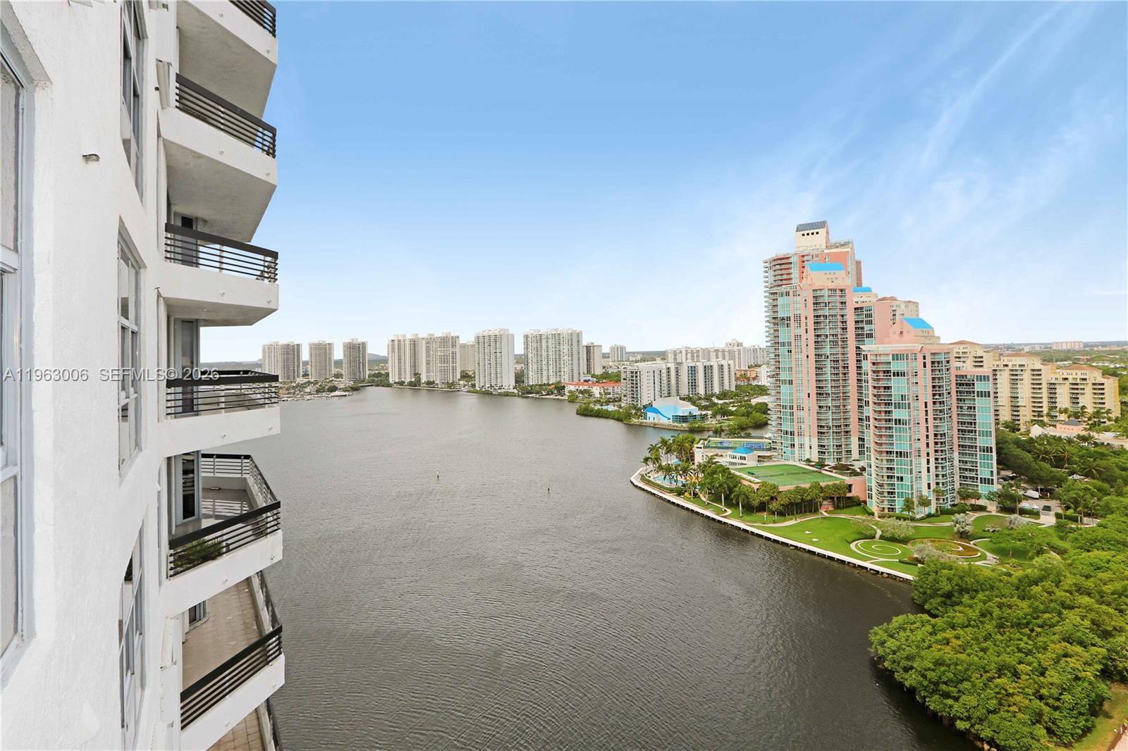 Residential in Aventura 3