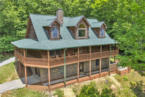 328 Nile Park Dr, Blowing Rock, NC, 28605-9145 | Card Image