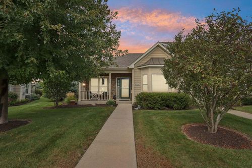 656 Baker St, Walworth, WI, 53184-9548 | Card Image