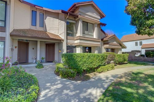 1220 Cobblestone Ln, Santa Maria, CA, 93454-4725 | Card Image