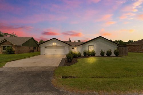 110 Dozent Ln, Baytown, TX, 77521-9123 | Card Image
