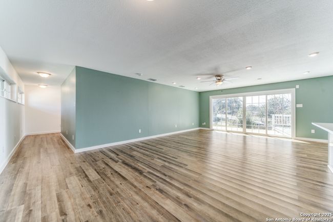 124 Herweck Dr, House other with 4 bedrooms, 3 bathrooms and null parking in Castle Hills TX | Image 15