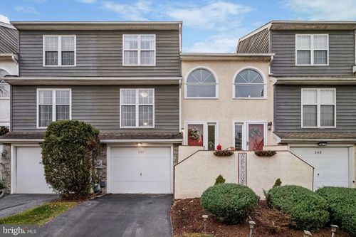 242-242 Moria Pl, ASTON, PA, 19014-1263 | Card Image