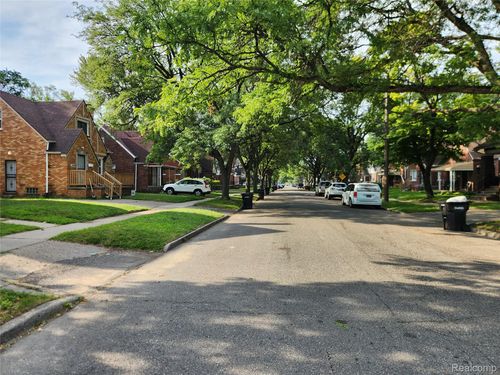 15110 Cruse St, Detroit, MI, 48227-3202 | Card Image