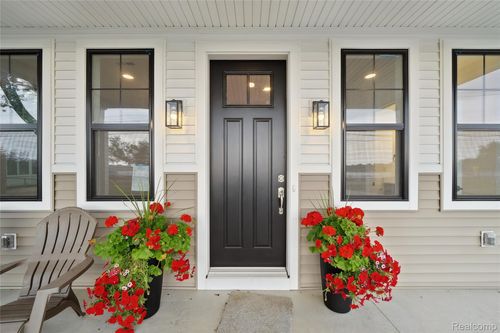 5264 Cooley Lake Road Road, Waterford Charter Township, MI, 48327 | Card Image