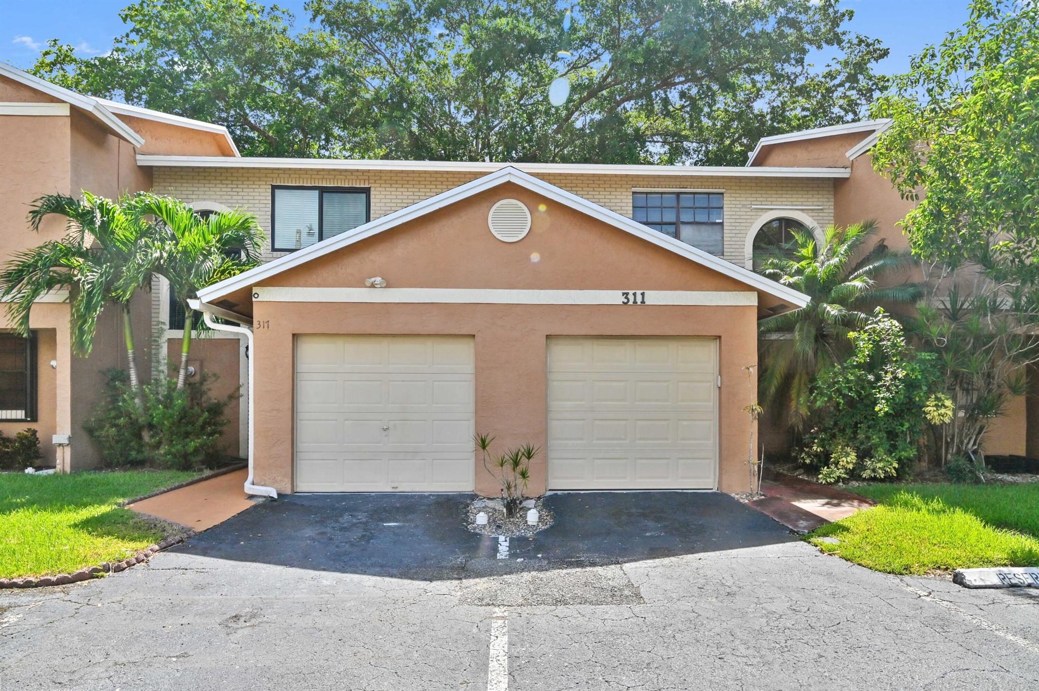 103rd Ter, Pembroke Pines, FL 33026