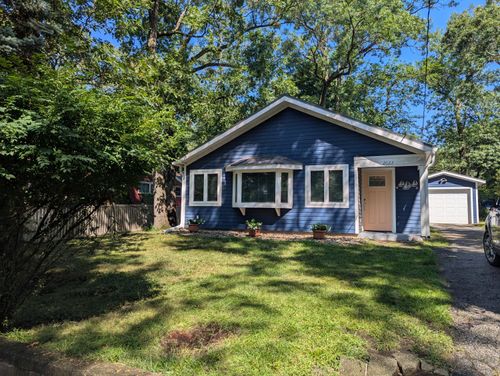 2022 Bellevire Dr, Long Beach, IN, 46360-1401 | Card Image