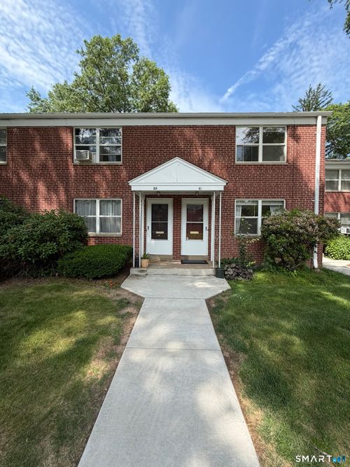 61-61 Arnold Way, West Hartford, CT, 06119 | Card Image