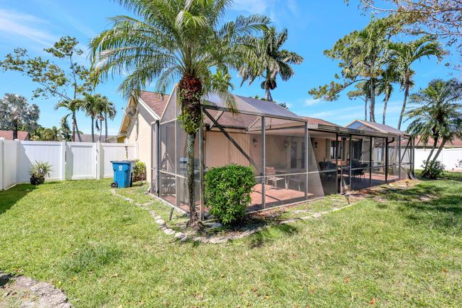 226 Parkwood Drive S, House other with 3 bedrooms, 2 bathrooms and null parking in Royal Palm Beach FL | Image 33