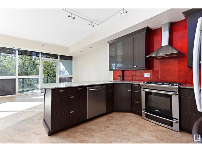 9316 82 Ave Nw, Condo with 2 bedrooms, 2 bathrooms and 2 parking in Edmonton AB | Image 9