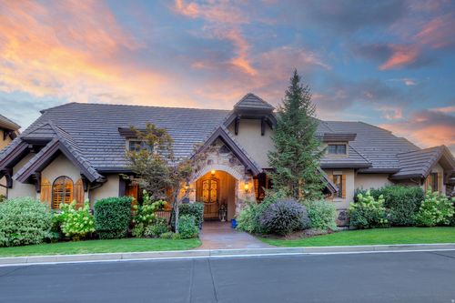 8778 S Falcon Heights Ln, Sandy, UT, 84093-2104 | Card Image