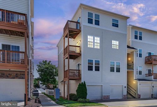 300-24620 Byrne Meadow Sq, ALDIE, VA, 20105-5714 | Card Image