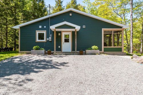 359 Summit Ridge Road, Vaughan, NS, B0N2T0 | Card Image