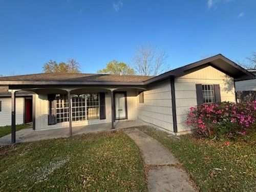 4220 Redwood Dr, Beaumont, TX, 77703-1826 | Card Image