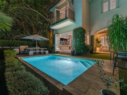 4819 University Dr, Coral Gables, FL, 33146-1152 | Card Image