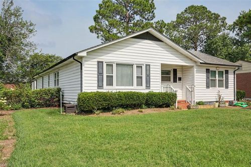 108 Bowen Dr, Hampton, VA, 23666-4708 | Card Image