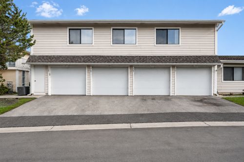 707-707 Sunfish Pt, Schaumburg, IL, 60194-3625 | Card Image