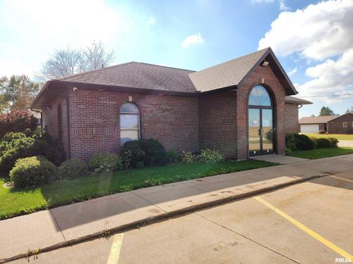 301 Western Ave, Delmar, IA, 52037-9341 | Card Image