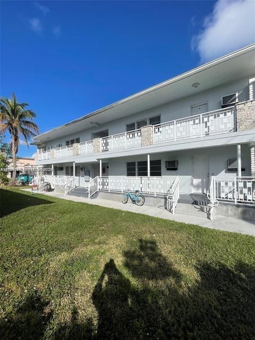 apt-3-7600 Dickens Ave, Miami Beach, FL, 33141-2239 | Card Image