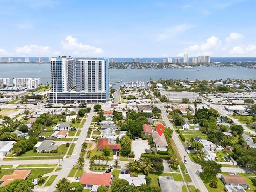 3-105 2nd Street, Lake Park, FL, 33403 | Card Image