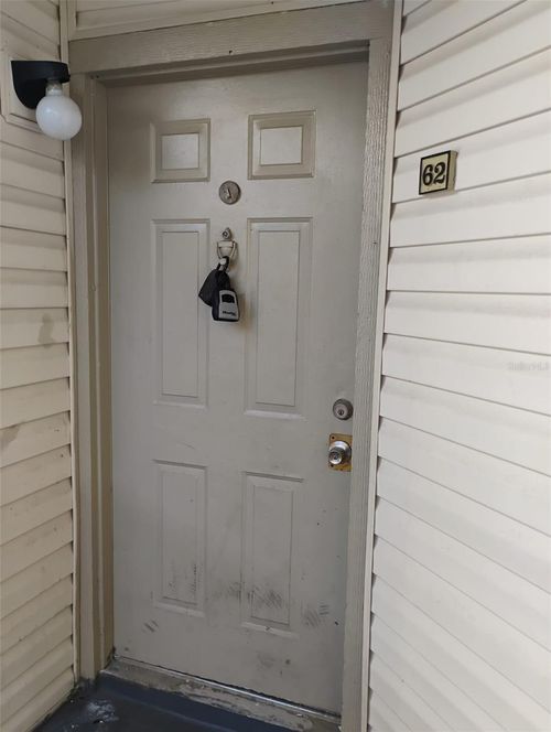 apt-62-1924 Lake Atriums Cir, ORLANDO, FL, 32839-2129 | Card Image