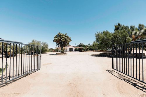 8837 Hardesty Drive Drive, Yucca Valley, CA, 92284 | Card Image