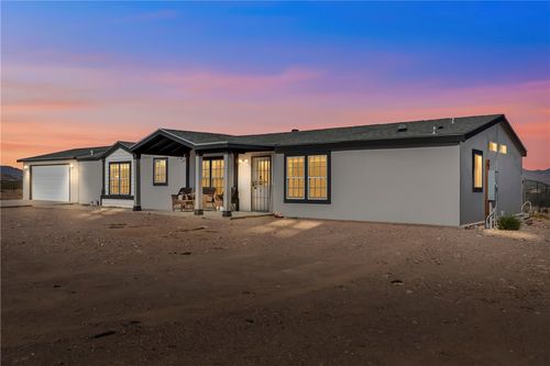 3824 N Elfrida Rd, Golden Valley, AZ, 86413-7914 | Card Image