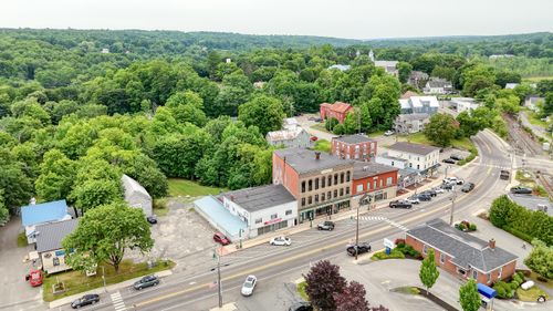 46 Main St, Oakland, ME, 04963-4949 | Card Image