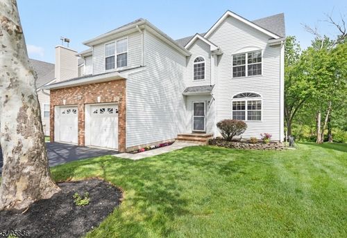 6 Young Way, Bridgewater, NJ, 08807-2509 | Card Image