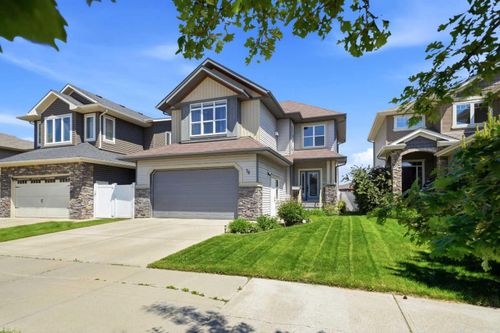 16 Viscount Dr, Red Deer, AB, T4R0H6 | Card Image