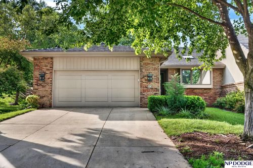 10114 Fieldcrest Dr, Omaha, NE, 68114-4941 | Card Image