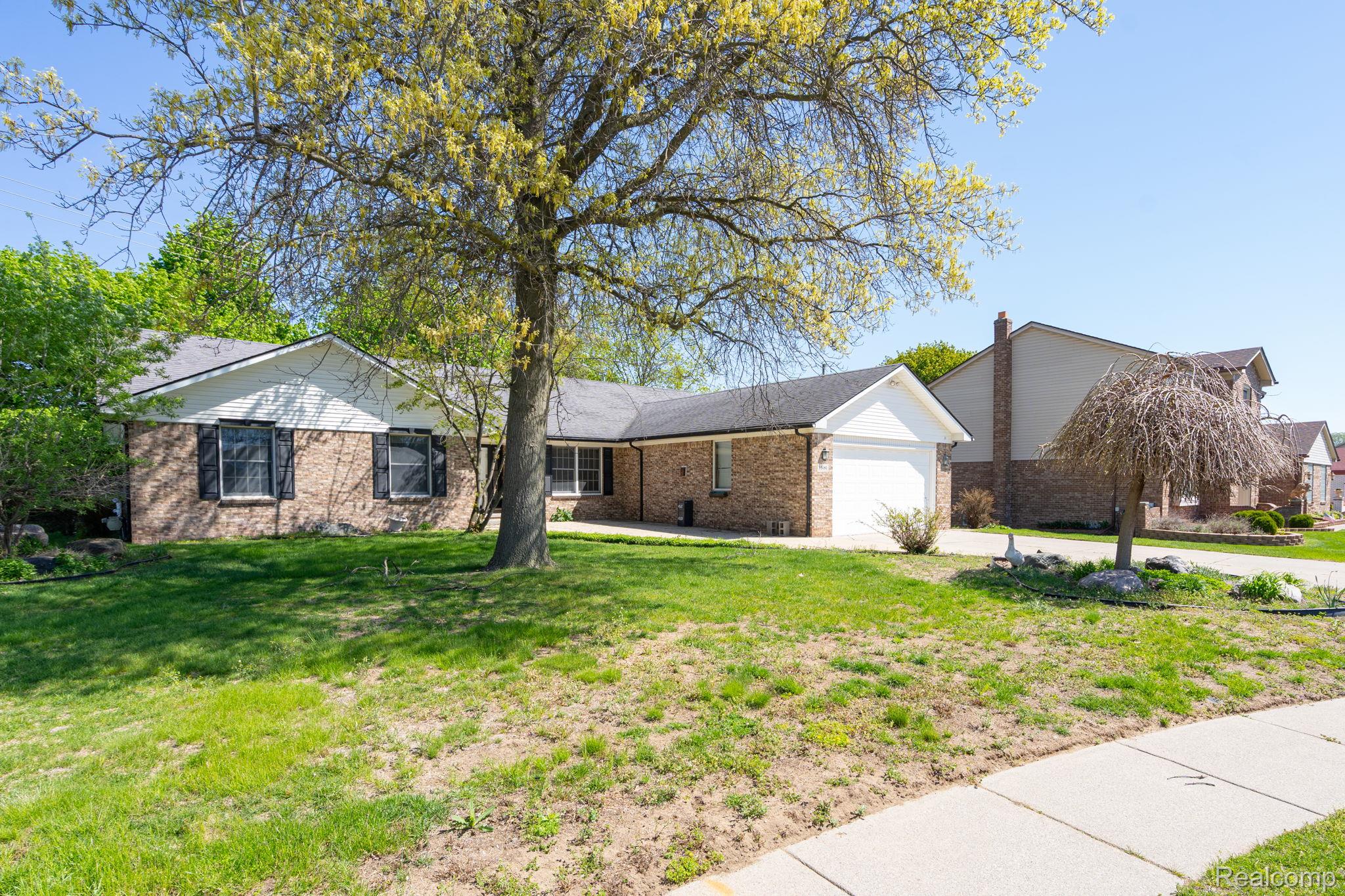 Residential Lease in Shelby Charter Township 3