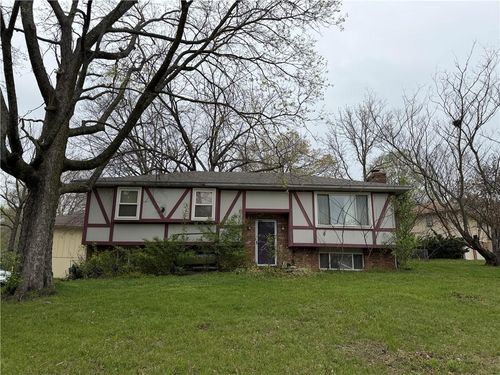 2009 Se Abbey Street, Blue Springs, MO, 64014 | Card Image