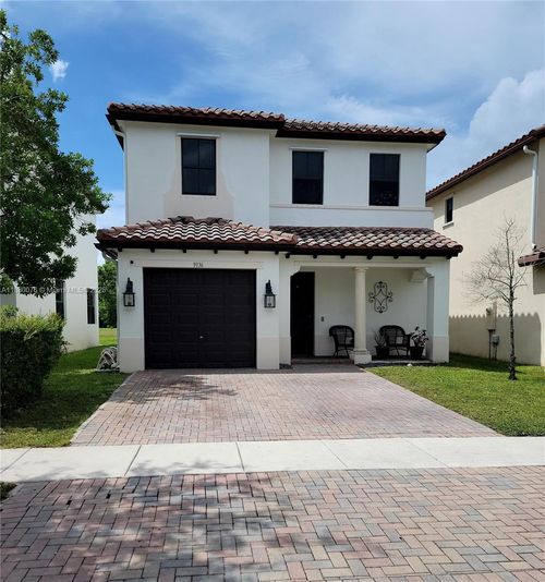 9136 Sw 36th Mnr, Miramar, FL, 33025-7966 | Card Image