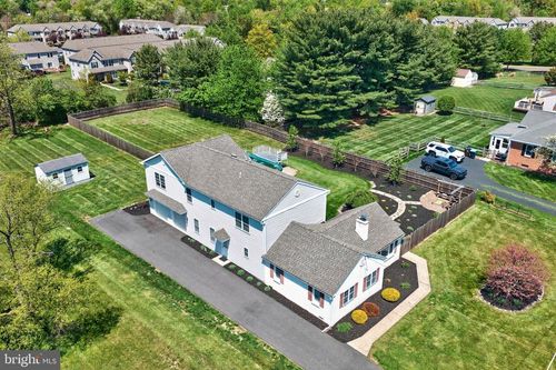 63 Kugler Rd, ROYERSFORD, PA, 19468-1411 | Card Image