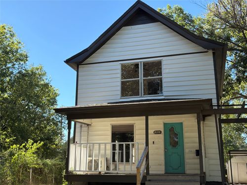 107 S Creek Ave, Bartlesville, OK, 74003-3014 | Card Image