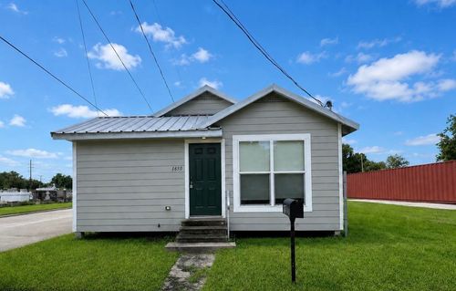1650 Buron St, Houma, LA, 70363-4808 | Card Image